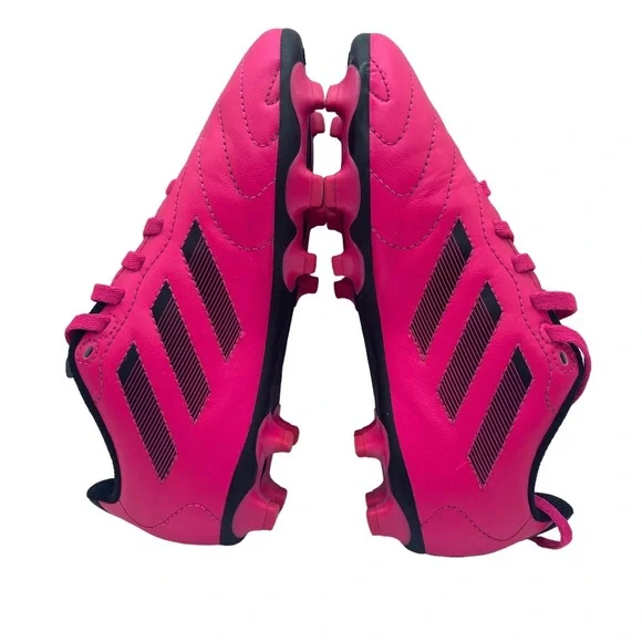 Adidas Girls Cleats in Adorable Pink Size: 1.5 Little Girls - Picture 2 of 11